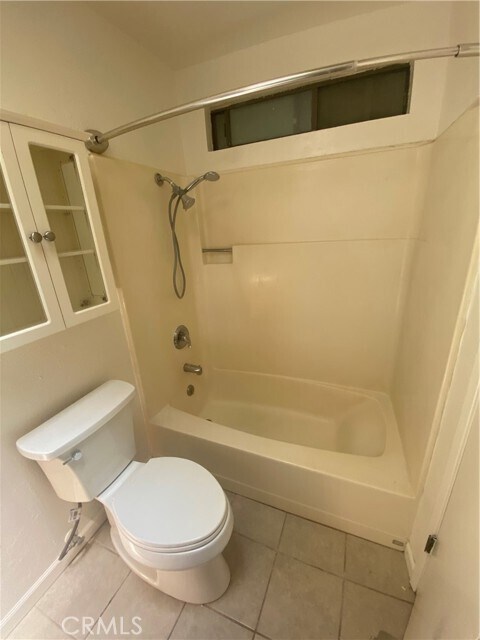 Building Photo - 19265 Verde Ct