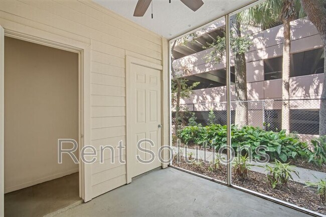 Building Photo - 5110 Bay Club Cir