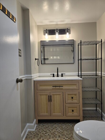 Master Bath - 2059 Huntington Ave