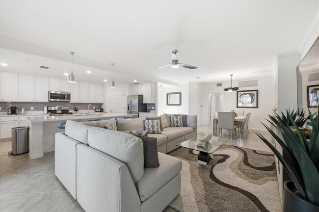 Building Photo - 10792 Tarflower Dr