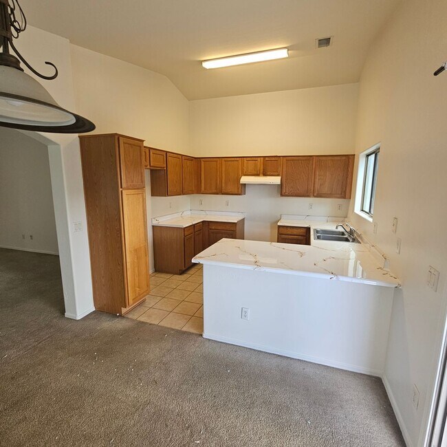 Building Photo - Home For Rent- Sunset Vista