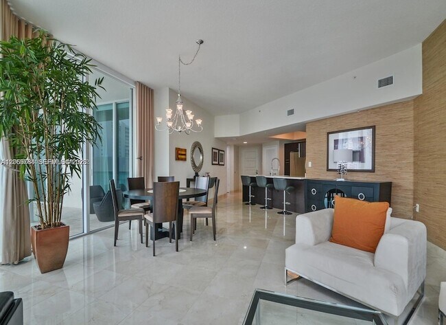 Building Photo - 150 Sunny Isles Blvd