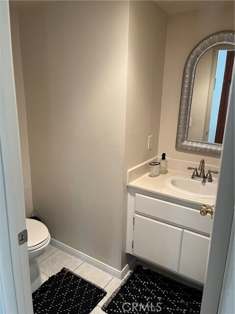 Building Photo - 9848 Yale Dr