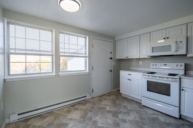 Building Photo - 50-62 East Street - 1C