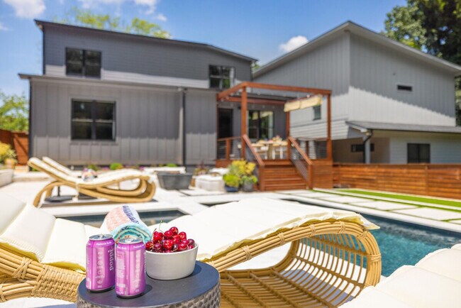 Building Photo - 4235 Raney Way