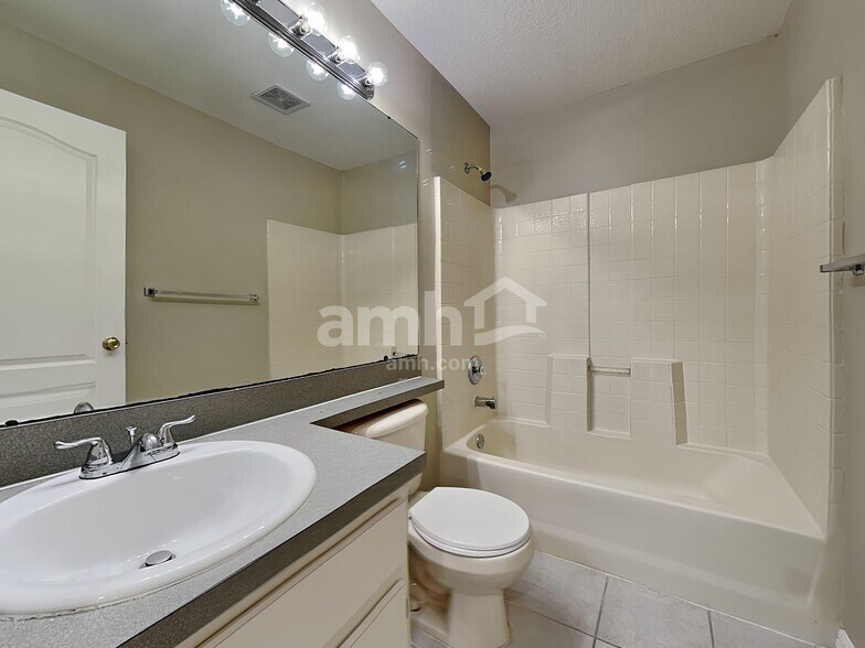 Building Photo - 1739 Mosaic Forest Dr
