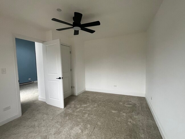 Building Photo - 1371 Cunat Ct