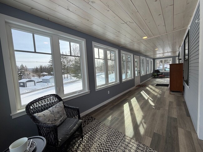 Building Photo - Custom-Updated 2BR Home Near Rail Trail with Mountain Views