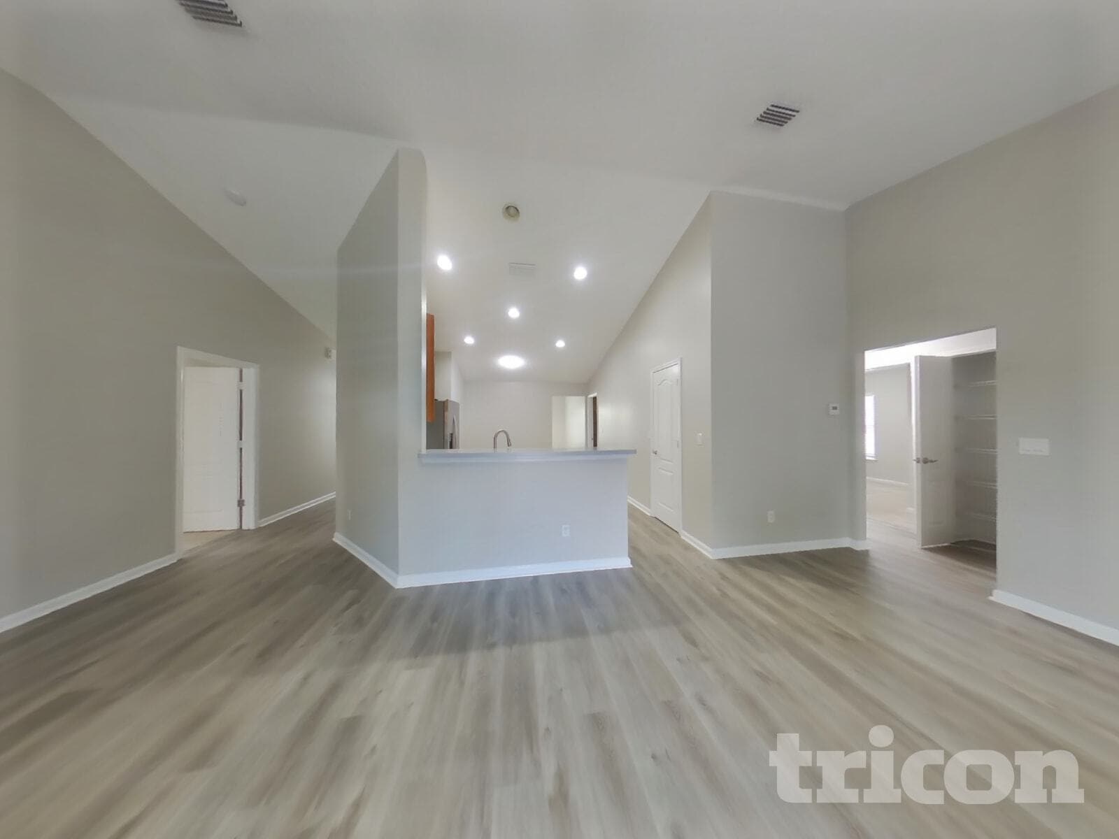 Building Photo - 86216 Vegas Blvd