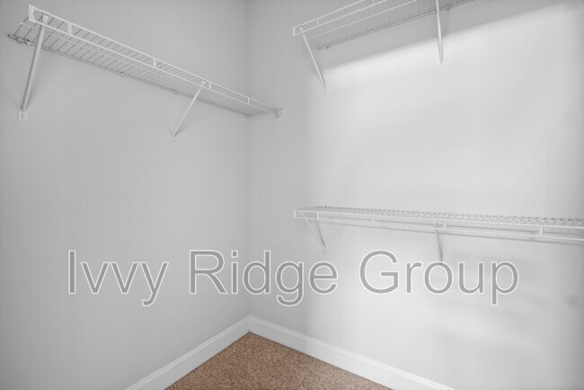 Building Photo - 2538 Lydia Ave