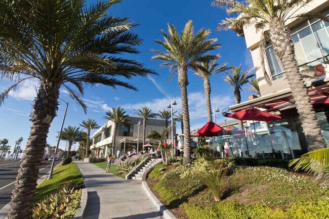 Building Photo - Sea Cliff on the Greens Gated Community Home!
