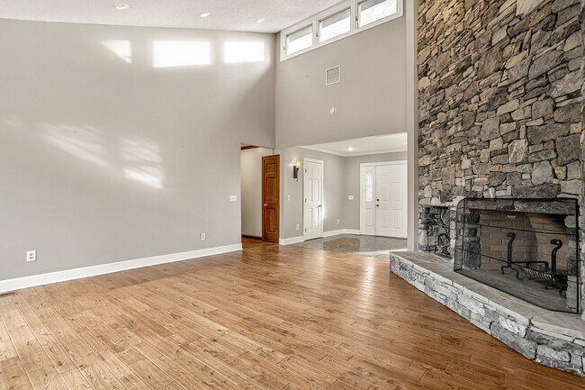 Building Photo - 274 Elkins Rd