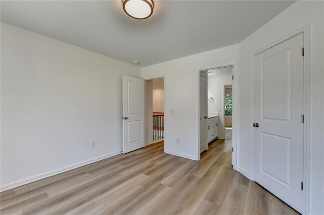 Building Photo - 9135 Fox Trail Ln