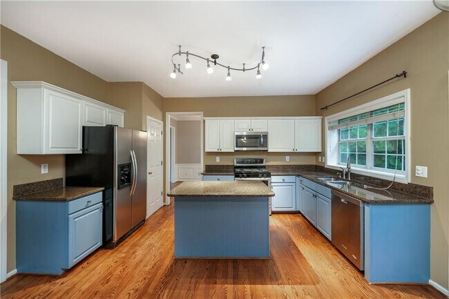 Building Photo - 3925 Barberry Ct