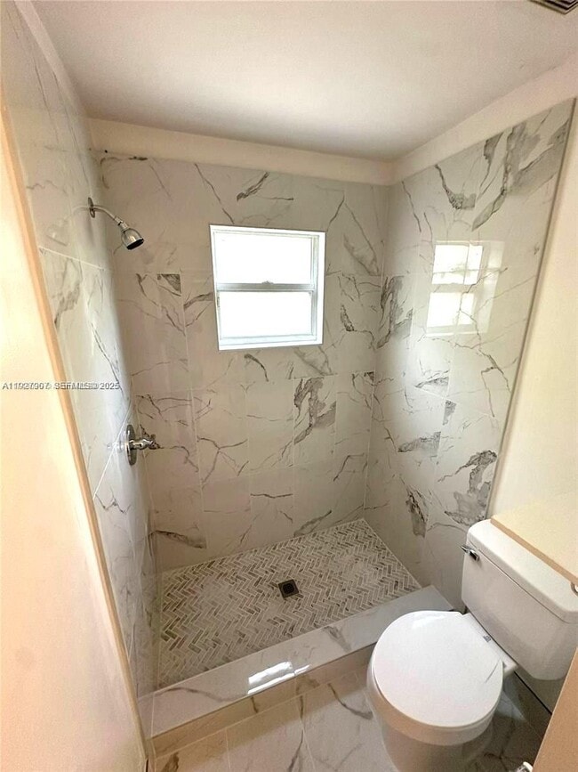 Building Photo - 4855 Palmbrooke Cir