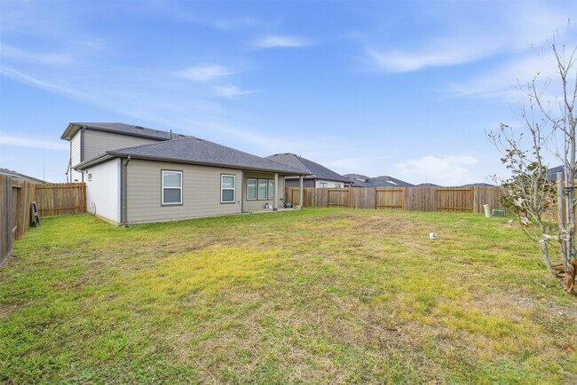 Building Photo - 28922 Yulee Mill Dr