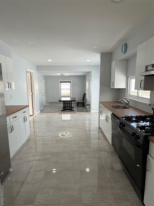 Building Photo - 7 Ramsey Rd