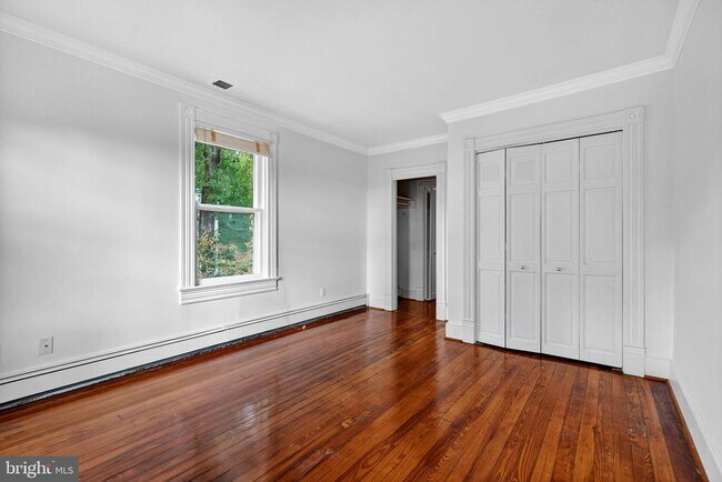 Building Photo - 61 Winchester St