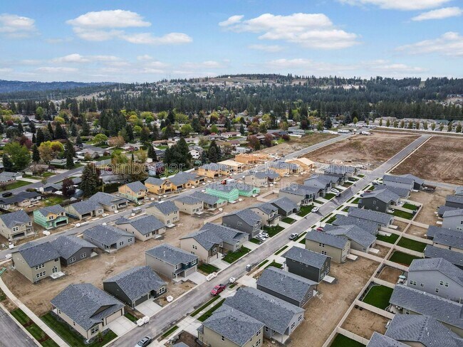 Building Photo - 5817 W Georgetown Ln