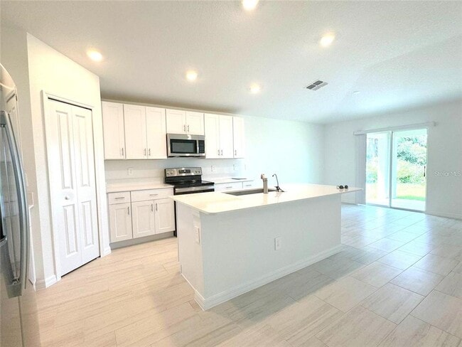 Building Photo - 32324 Wishing Hvn Dr