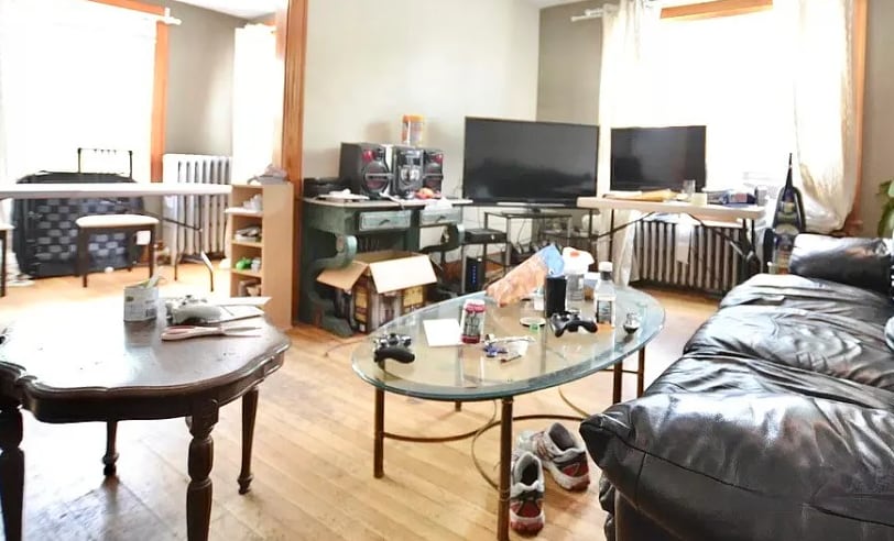 Building Photo - 27 South Crescent Circuit