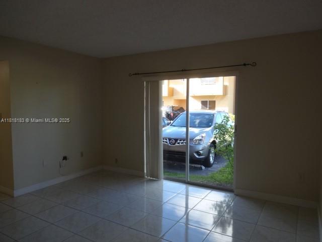 Building Photo - 6247 SW 131st Pl
