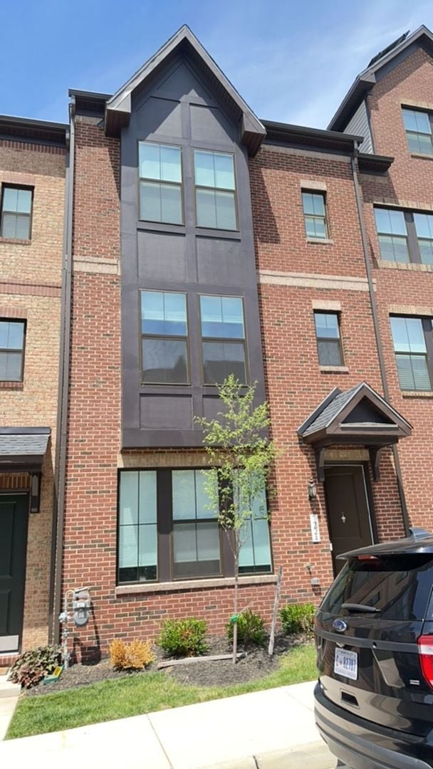 Building Photo - 7224 Mountaineer Dr