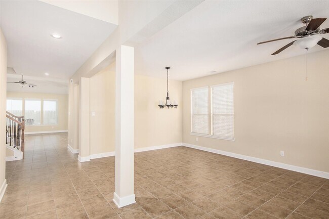 Building Photo - 26311 Parkman Grove Dr