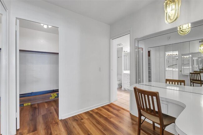 Building Photo - 3430 Galt Ocean Dr