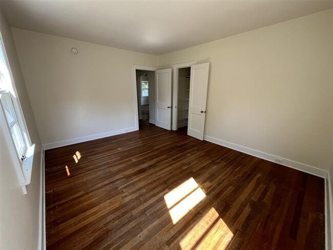 Building Photo - Newly Renovated Two Bedroom House for Rent...