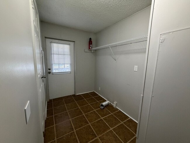 Building Photo - 6437 Spring Place Rd SE