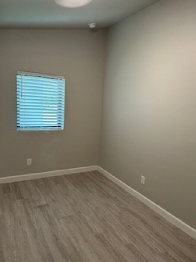 Building Photo - 2 bedroom / 2.5 bath new construction available now!