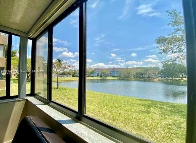 Building Photo - 8020 Hampton Blvd