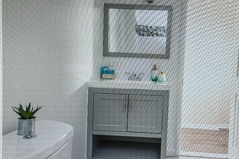 Building Photo - 306 Main St