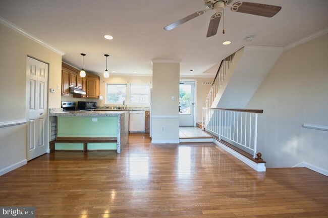 Building Photo - 13003 Trailside Way