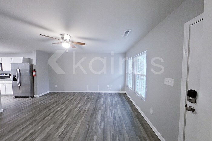 Building Photo - 231 Wedgewood Dr