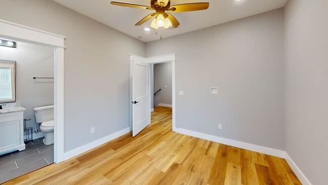 Building Photo - 1205 Hedge Ave
