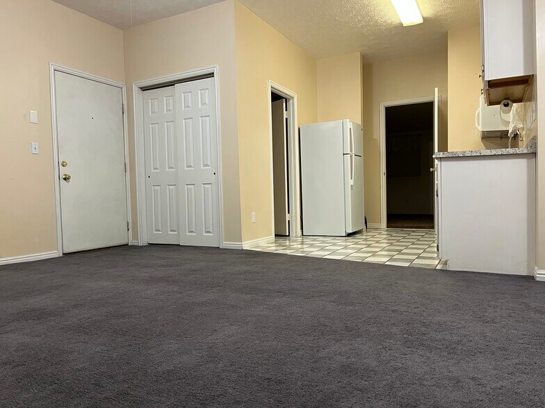 Building Photo - 345 S 450 E