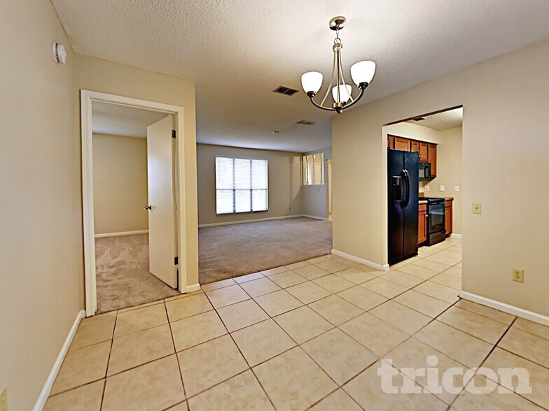 Building Photo - 2209 Constitution Dr