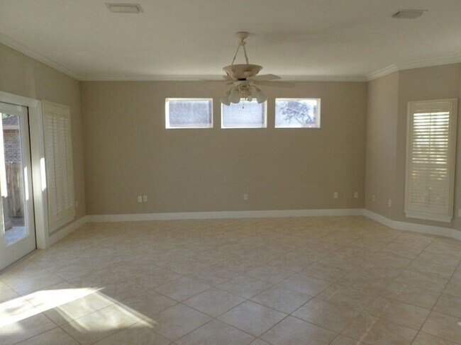 Building Photo - 9047 Orlando Ave