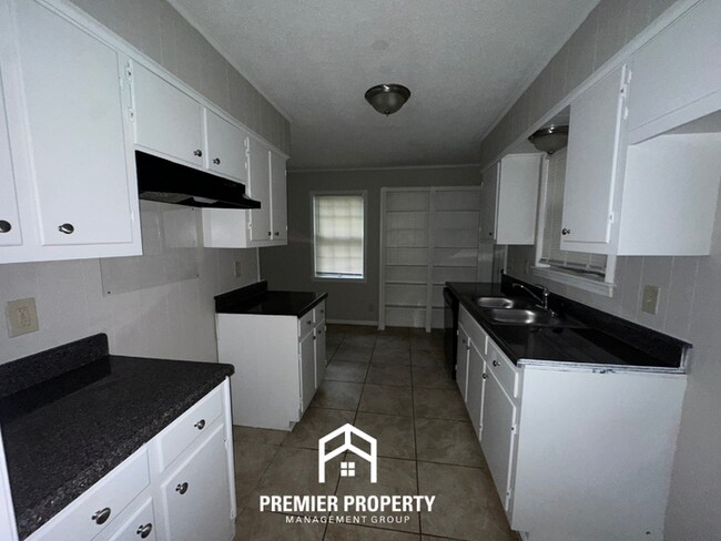 Building Photo - Spacious 3BR/2BA Bartlett Home | 1,770+ SQ FT, Tile Floors & Large Fenced Yard