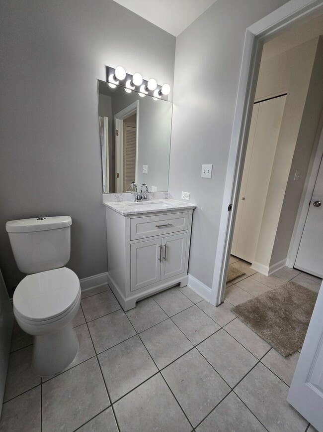 Building Photo - 3316 Huntington Ln