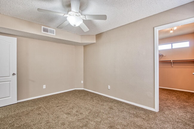 Building Photo - 11717 Lapstone Way