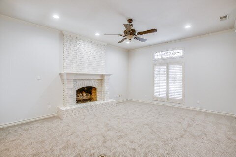 Building Photo - Over the top garden home - Half off the fi...