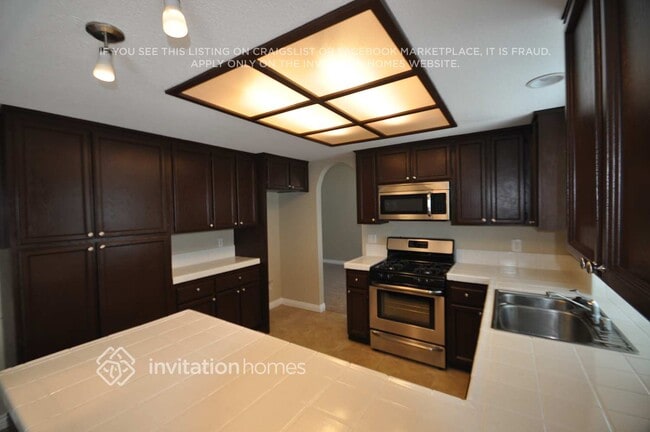 Building Photo - 307 Alameda Ct