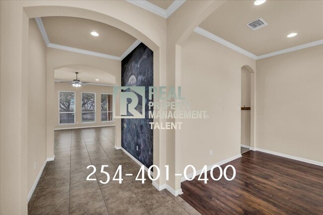 Building Photo - 10307 Bryson Dr