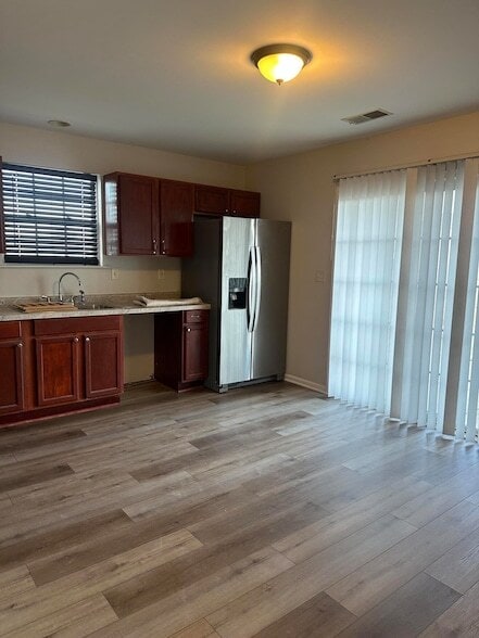 Building Photo - 8461 Pierce St