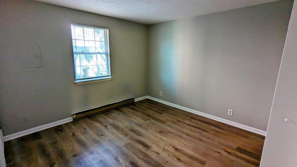 Building Photo - 5122 Linbar Dr