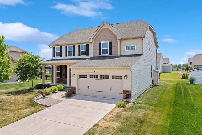Building Photo - 2214 Larkspur Dr