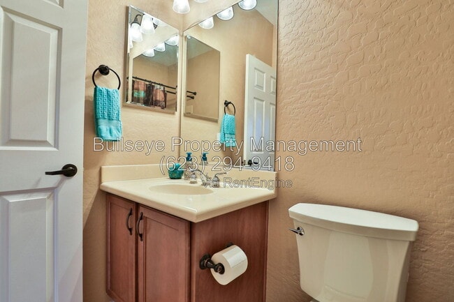Building Photo - 2309 W Firethorn Way